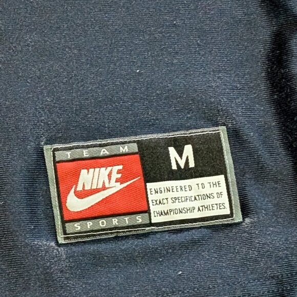 Vintage Georgetown Nike '33' (Ewing/Mourning) Jersey Made in USA - Size M (22x32 - Picture 2 of 5